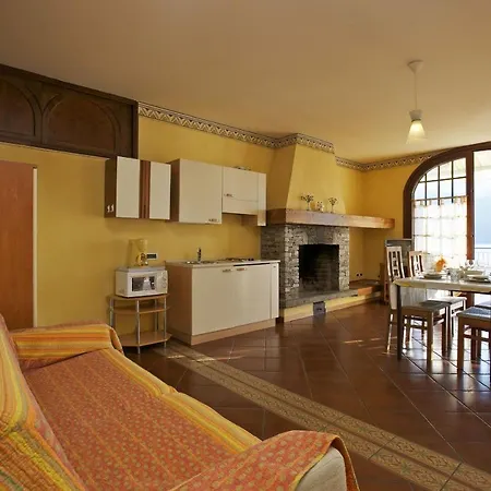 Bianca Apartment Ghiffa